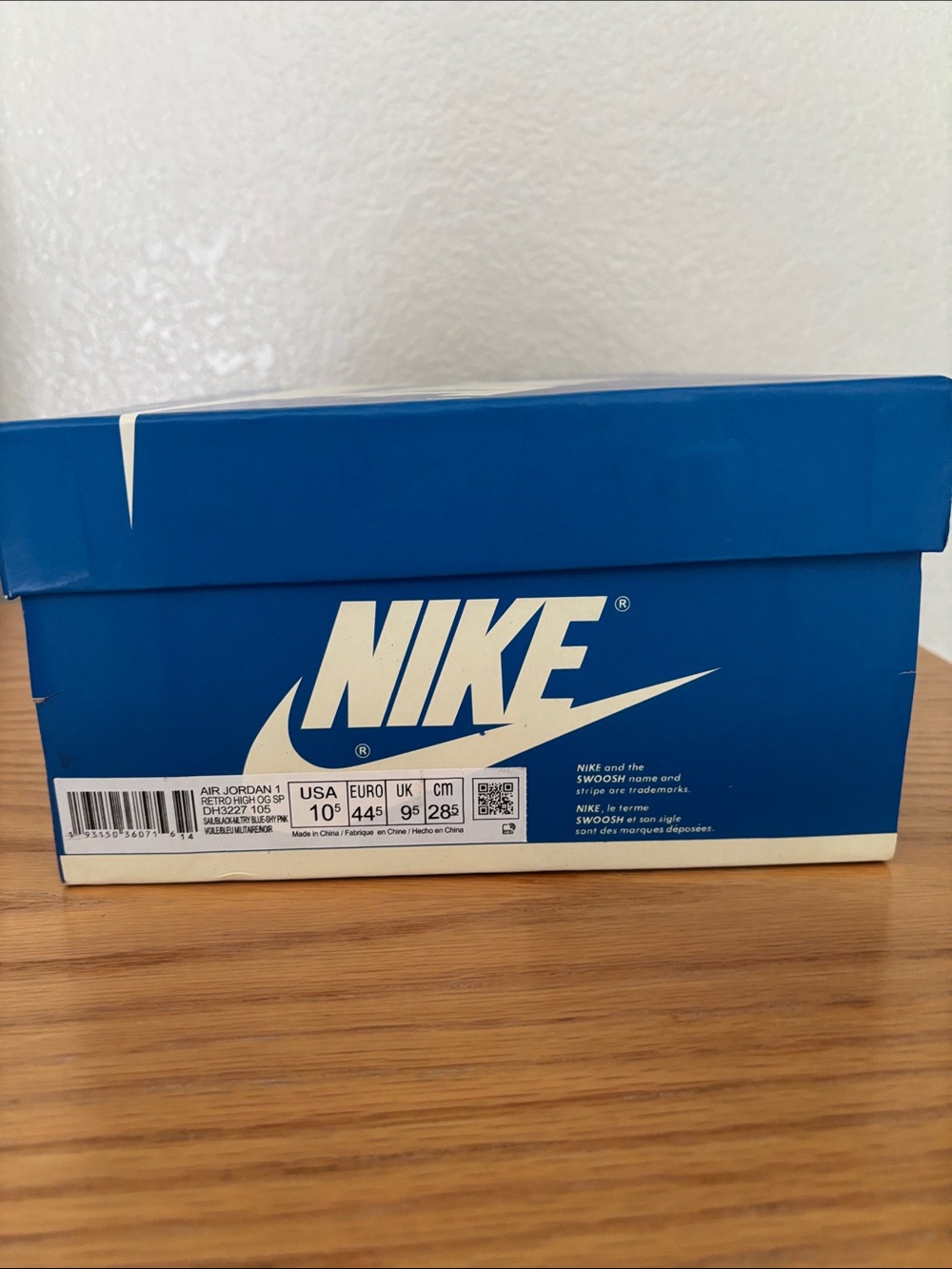 Nike Air Jordan 1 Travis Scott Concrete REPS - Picture 8 of 8
